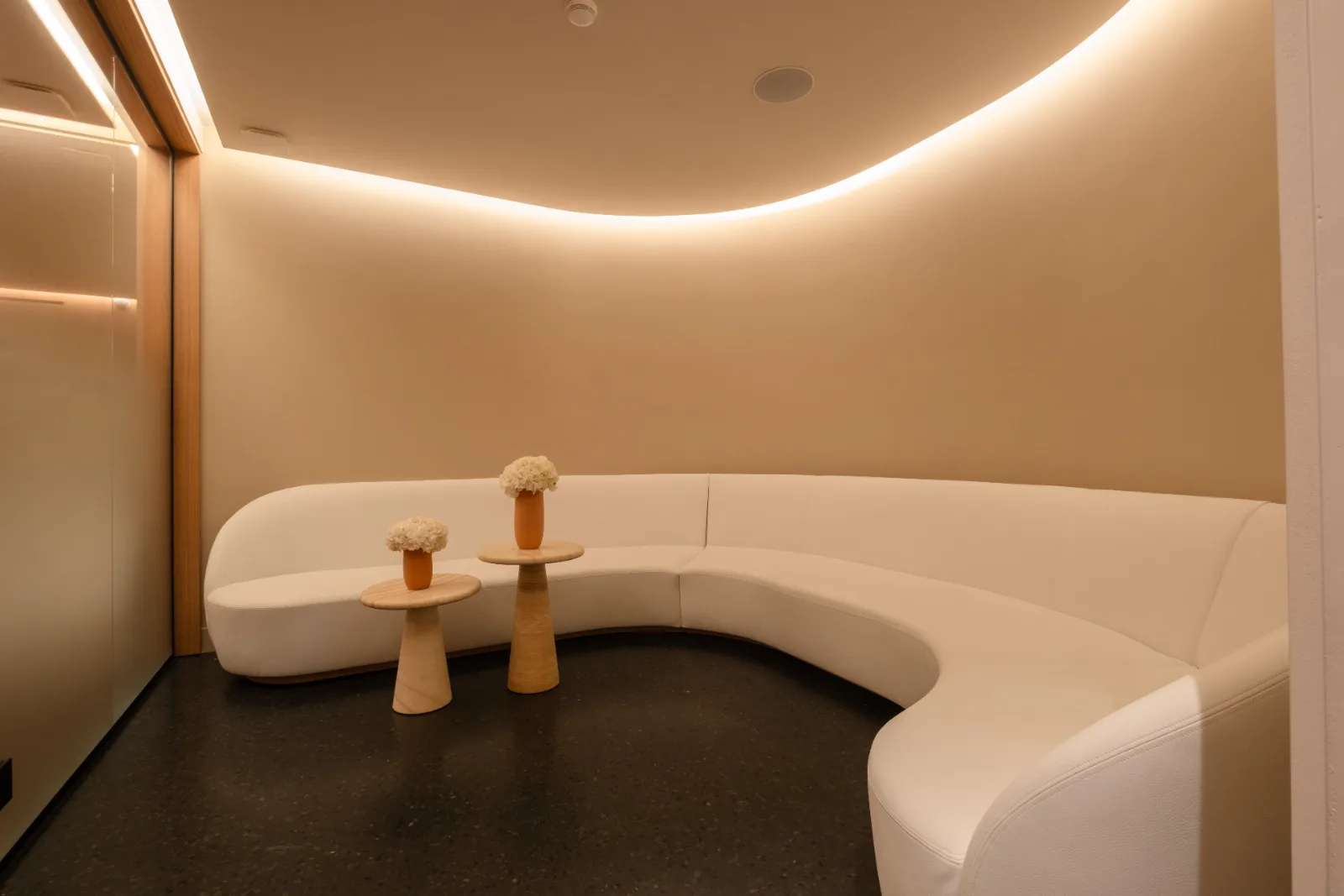 Sala de relajación de un spa