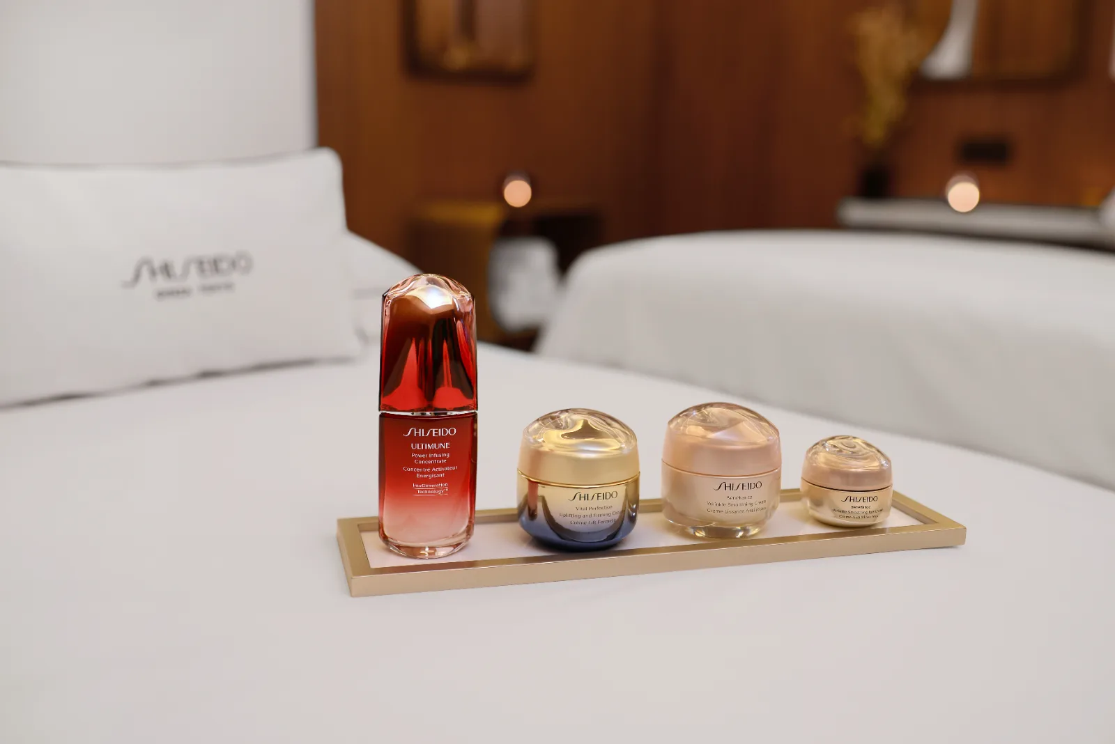 Productos faciales Shiseido preparados en cabina