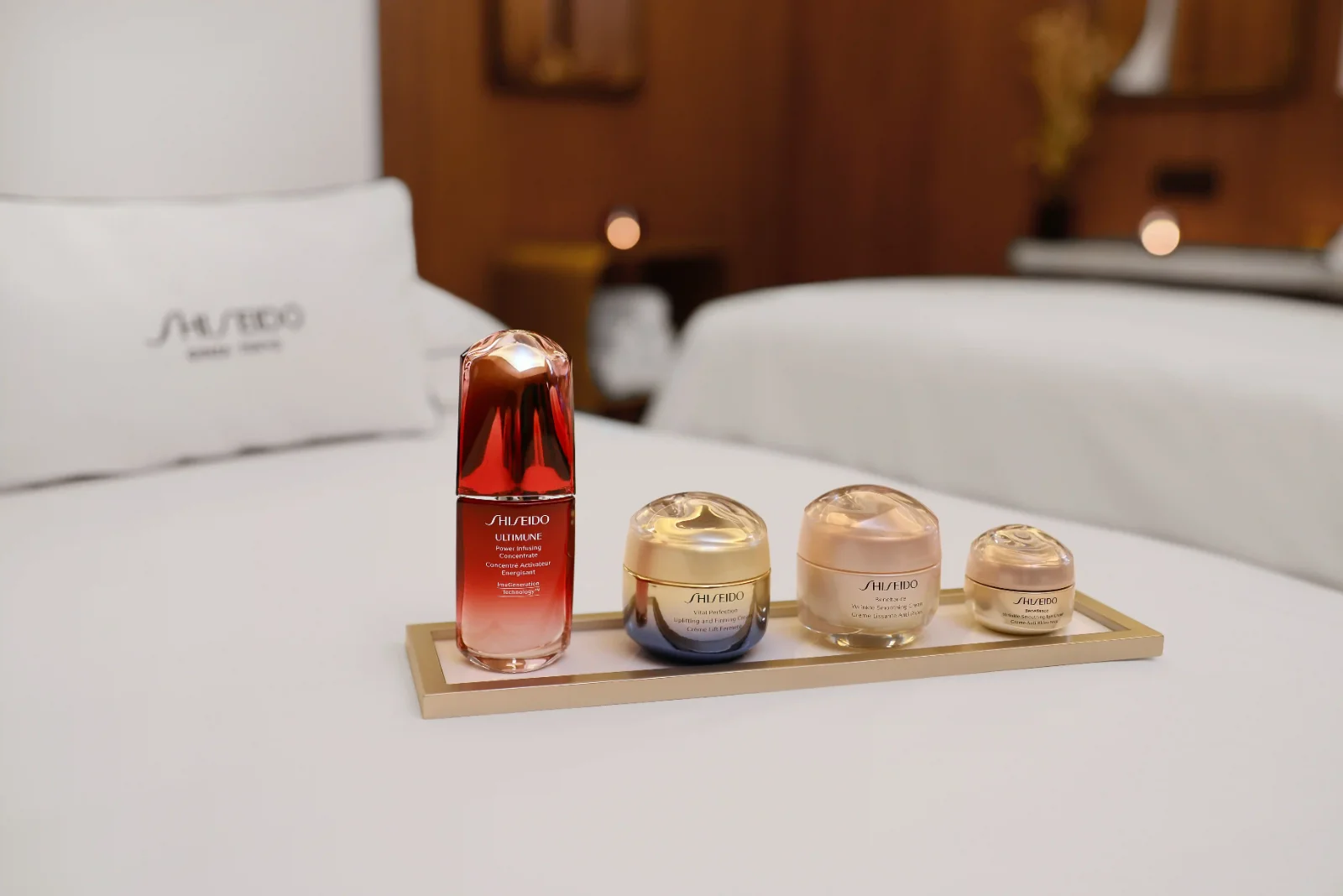 Productos faciales Shiseido en la cabina del spa