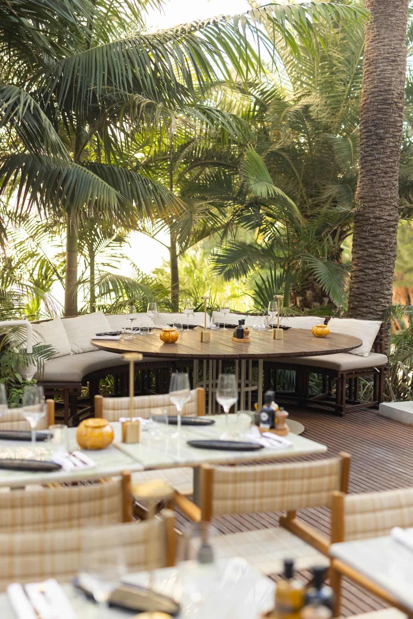 Terraza del restaurante de la Villa Belle Plage, en Cannes