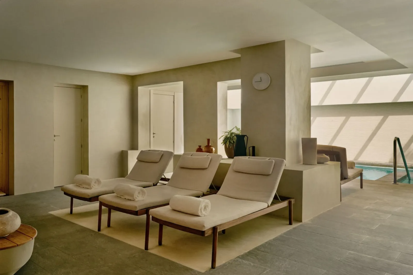 Zona de relajación del spa Maison CODAGE en Kimpton Los Monteros, Marbella